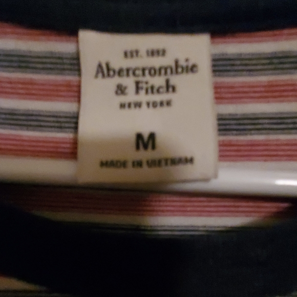 T shirt - Picture 3 of 4